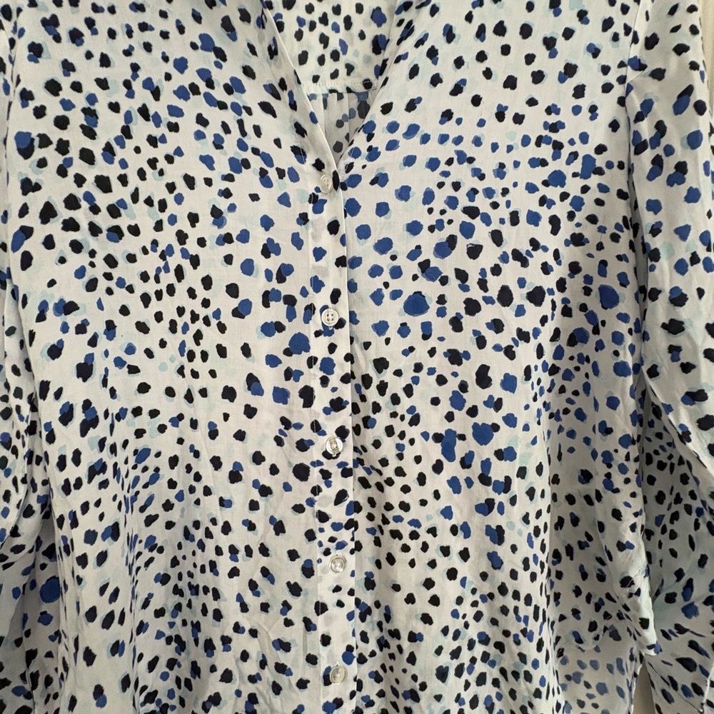Anthropologie cloth & stone Button Up Boho Top Blue and Black Dots. Medium. Cool - Picture 6 of 10